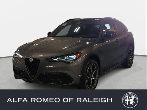 2025 Alfa Romeo Stelvio Sprint AWD