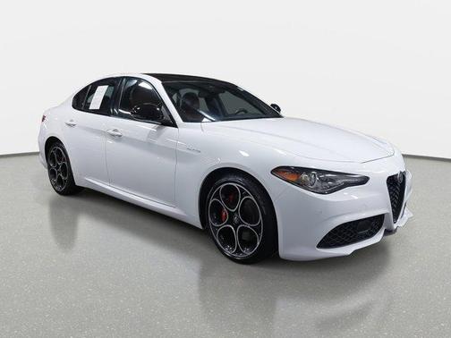 2023 Alfa Romeo Giulia Veloce AWD