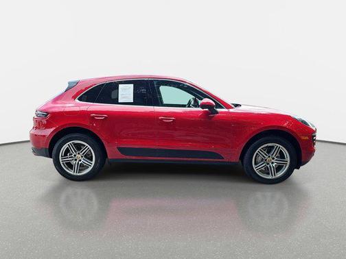 2018 Porsche Macan Base