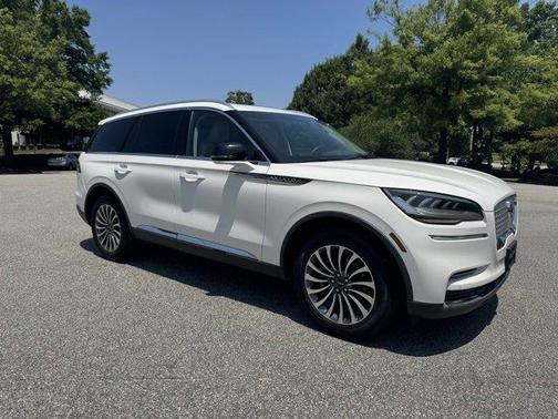 2022 Lincoln Aviator Standard AWD