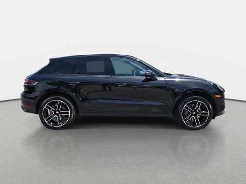 2021 Porsche Macan Base