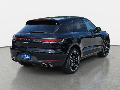 2021 Porsche Macan Base