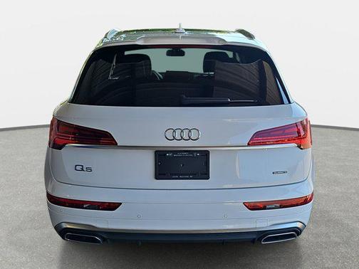 2024 Audi Q5 45 S line Premium Plus