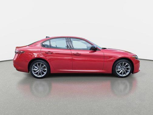 2025 Alfa Romeo Giulia AWD