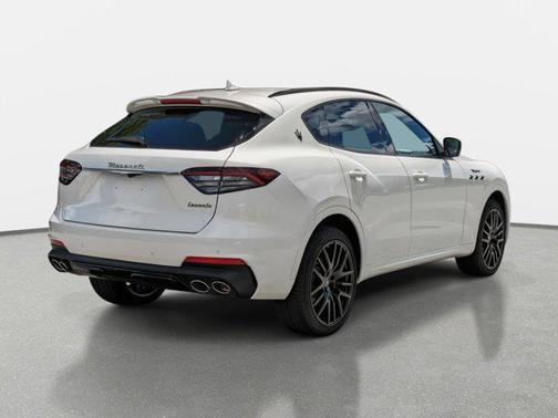 2024 Maserati Levante Modena Ultima