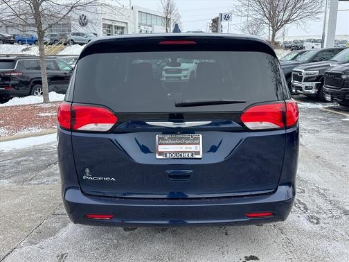 2017 Chrysler Pacifica Touring