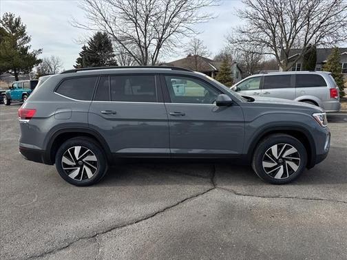 2025 Volkswagen Atlas 2.0T SE w/Technology 4MOTION