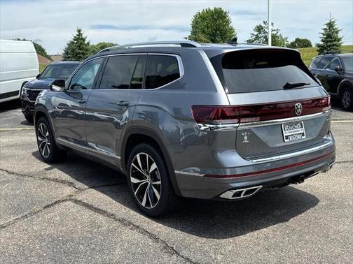 2025 Volkswagen Atlas 2.0T SEL Premium R-Line 4MOTION