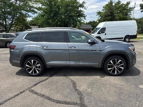 2025 Volkswagen Atlas 2.0T SEL Premium R-Line 4MOTION