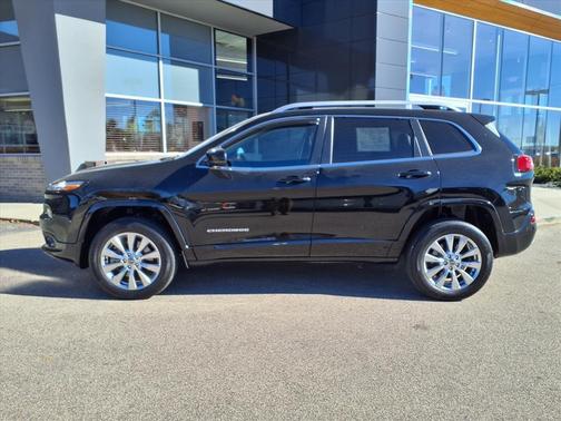 2017 Jeep Cherokee Overland