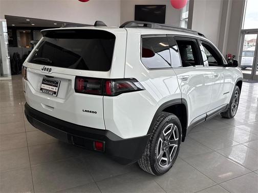 2026 Jeep Cherokee Laredo 4x4