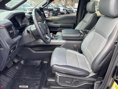 2023 Ford F-150 Lightning LARIAT