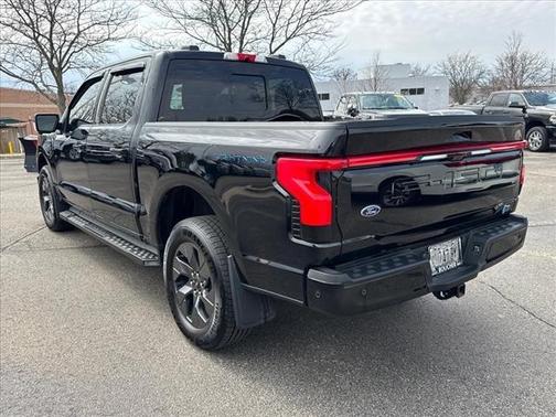 2023 Ford F-150 Lightning LARIAT