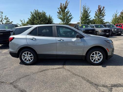 2023 Chevrolet Equinox LS