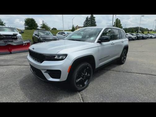 2024 Jeep Grand Cherokee Altitude