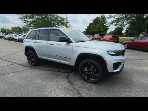 2024 Jeep Grand Cherokee Altitude