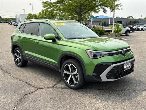 2025 Volkswagen Taos 1.5T SEL