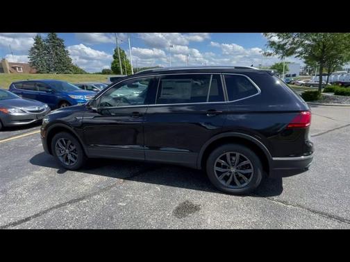 2022 Volkswagen Tiguan 2.0T SE 4MOTION