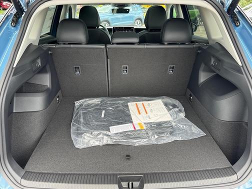 2025 Volkswagen Tiguan 2.0T SE 4MOTION