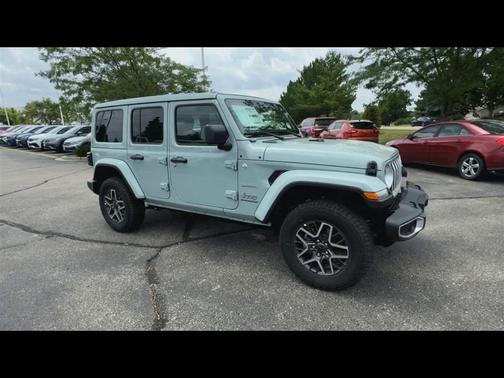 2024 Jeep Wrangler 4-Door Sahara 4x4