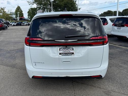 2026 Chrysler Pacifica L