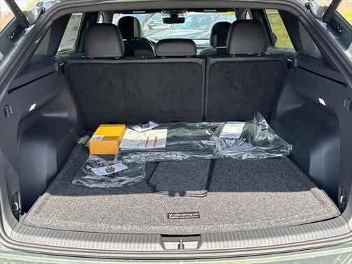 2025 Volkswagen Atlas Cross Sport 2.0T SEL