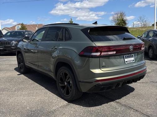 2025 Volkswagen Atlas Cross Sport 2.0T SEL