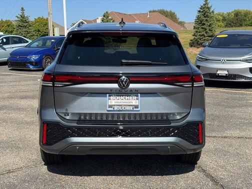 2025 Volkswagen Tiguan 2.0T SE R-Line Black 4MOTION