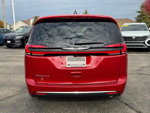 2026 Chrysler Pacifica L