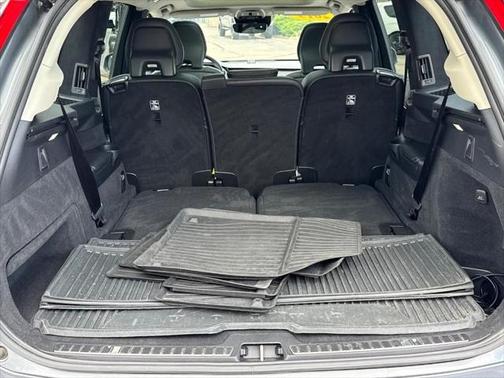 2019 Volvo XC90 T6 Inscription