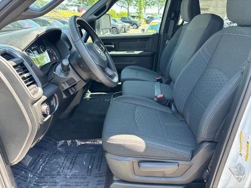 2025 RAM 2500 Tradesman Crew Cab 4x4 6'4' Box