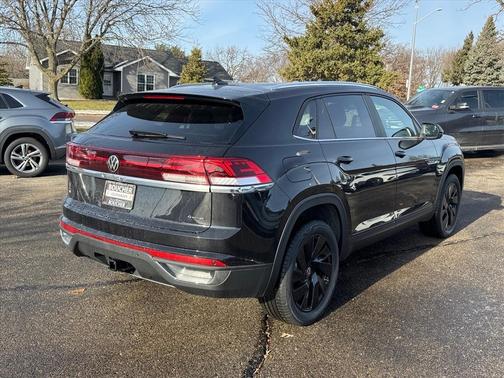 2026 Volkswagen Atlas Cross Sport 2.0T SE w/Technology 4MOTION