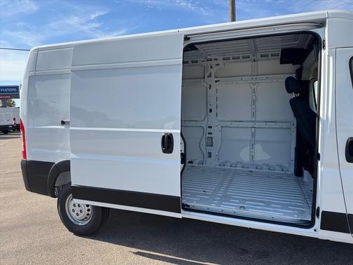 2026 RAM ProMaster 2500 Tradesman