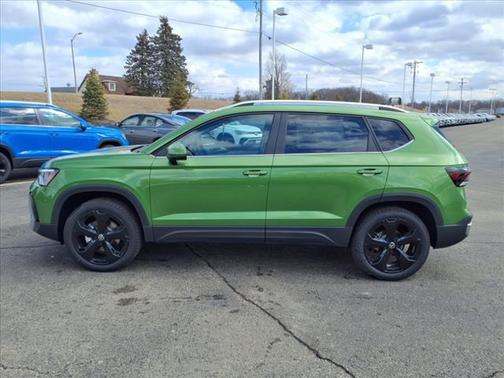 2025 Volkswagen Taos 1.5T SEL