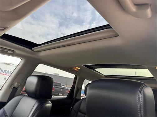 2018 Nissan Pathfinder Platinum