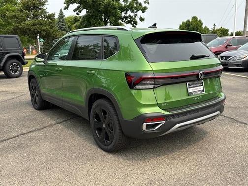 2025 Volkswagen Taos 1.5T SEL