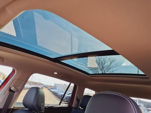 2025 Volkswagen Atlas 2.0T SE w/Technology 4MOTION