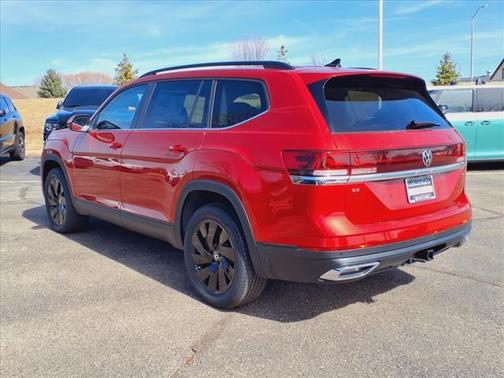 2025 Volkswagen Atlas 2.0T SE w/Technology 4MOTION