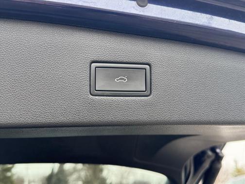 2022 Volkswagen Tiguan 2.0T SEL R-Line 4MOTION