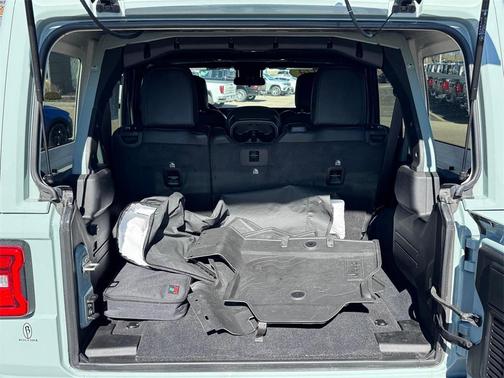 2024 Jeep Wrangler 4-Door Sahara 4x4