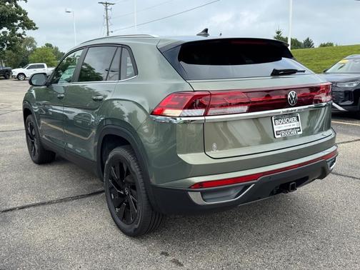 2026 Volkswagen Atlas Cross Sport 2.0T SE w/Technology 4MOTION