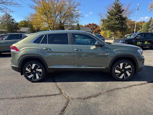 2026 Volkswagen Atlas Cross Sport 2.0T SEL