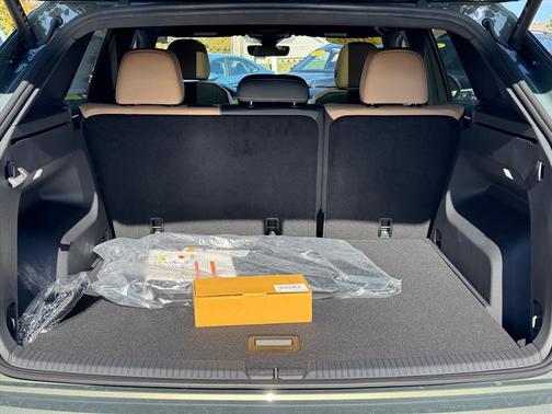 2026 Volkswagen Atlas Cross Sport 2.0T SEL