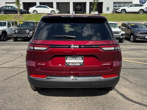 2025 Jeep Grand Cherokee Laredo