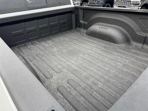 2026 RAM 2500 Tradesman Crew Cab 4x4 6'4' Box