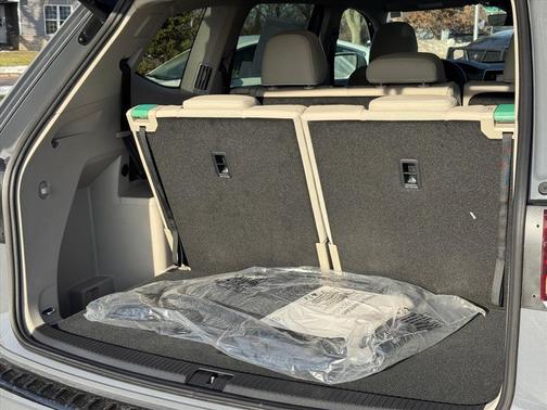 2026 Volkswagen Atlas 2.0T SEL Premium R-Line 4MOTION