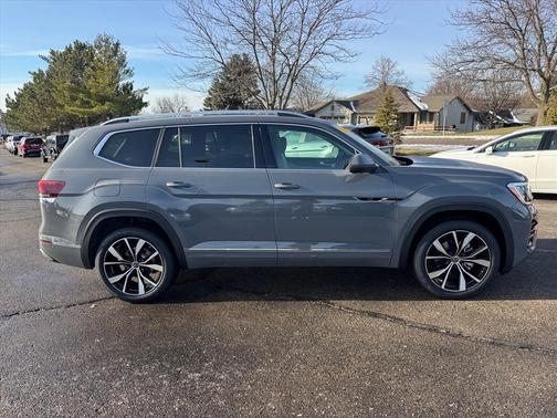 2026 Volkswagen Atlas 2.0T SEL Premium R-Line 4MOTION