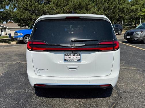 2026 Chrysler Pacifica L