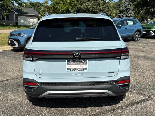 2025 Volkswagen Taos 1.5T SE