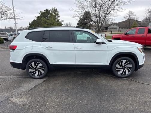 2025 Volkswagen Atlas 2.0T SE w/Technology 4MOTION